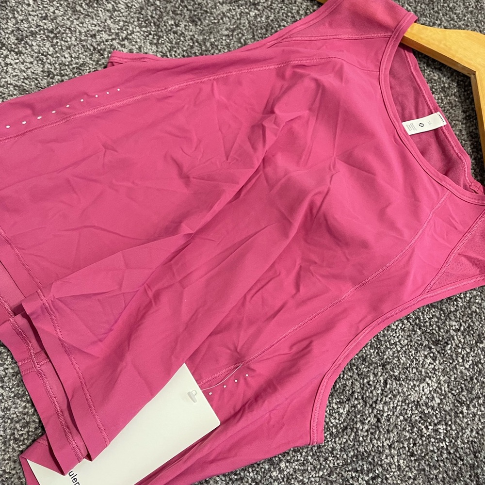 Lululemon sculpt cropped tank - Picture 5 of 5